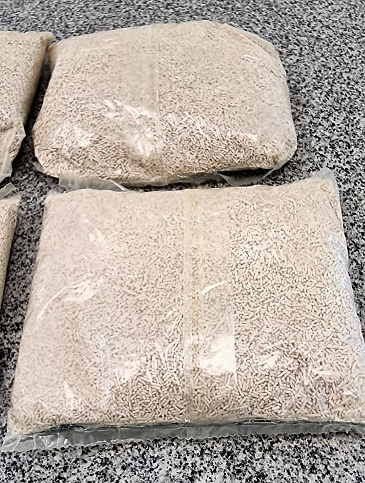 Envases de productos qu&iacute;micos 